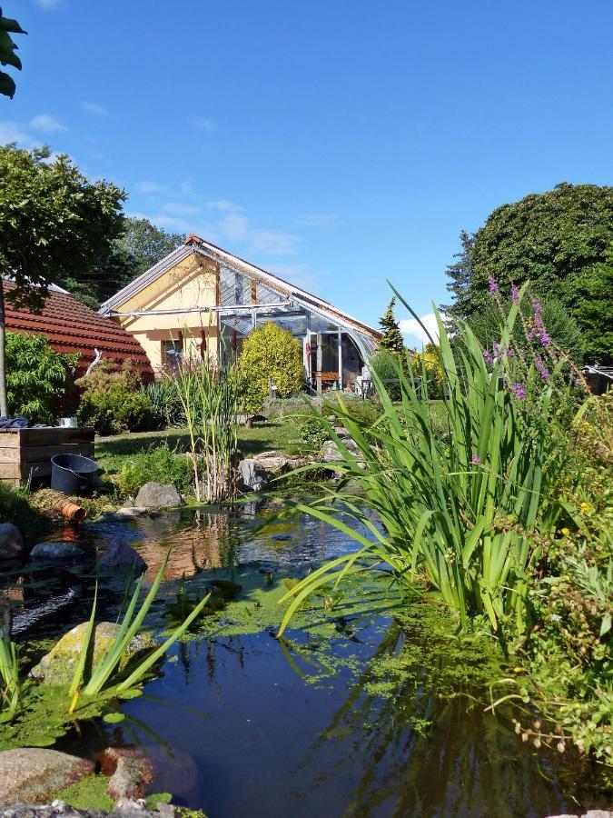 "Balmgarten" Im Naturpark Usedom, Bio Solarhaus Mit Grossem Garten Exterior photo