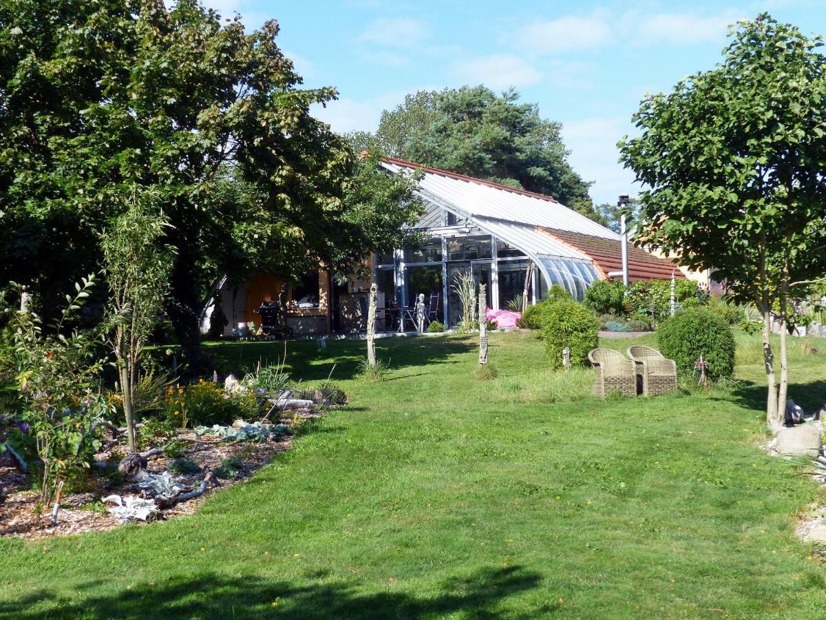 "Balmgarten" Im Naturpark Usedom, Bio Solarhaus Mit Grossem Garten Exterior photo